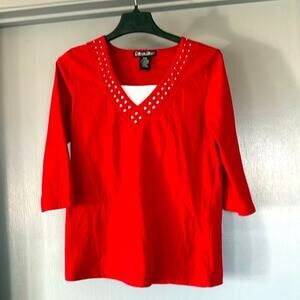 Cottage Street sz Medium 3/4 Sleeve Pullover V Neck Studded Red Top